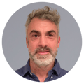Richard D_portrait_circle